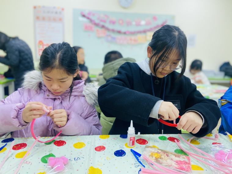 苏州三六六社会实践 | 非遗簪花手工课,超有趣,等你来参与! 苏州三六六社会实践 | 非遗簪花手工课,超有趣,等你来参与!