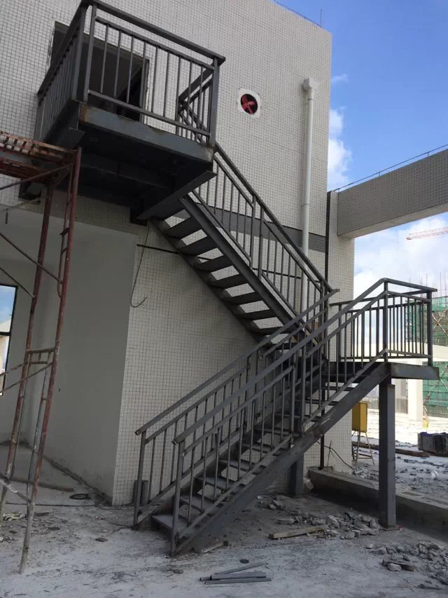 楼房钢梁粘钢加固制作,房屋改造扩建钢结构二层 楼房钢梁粘钢加固制作,房屋改造扩建钢结构二层