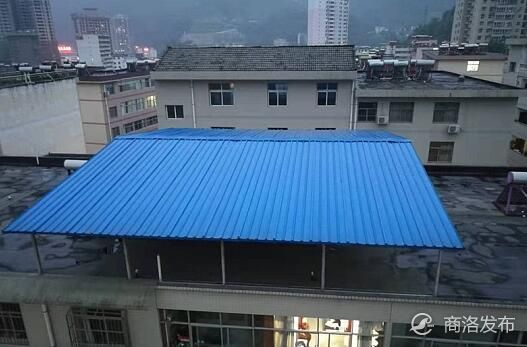 安装屋顶彩钢板遮阳棚,搭建彩钢板车棚,制作彩钢围挡板 安装屋顶彩钢板遮阳棚,搭建彩钢板车棚,制作彩钢围挡板