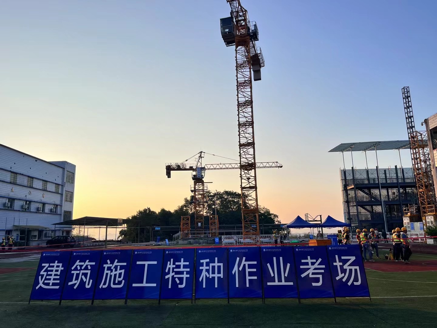 重庆塔吊司机培训基地：专业设备+考试场地，通过率高就业无忧