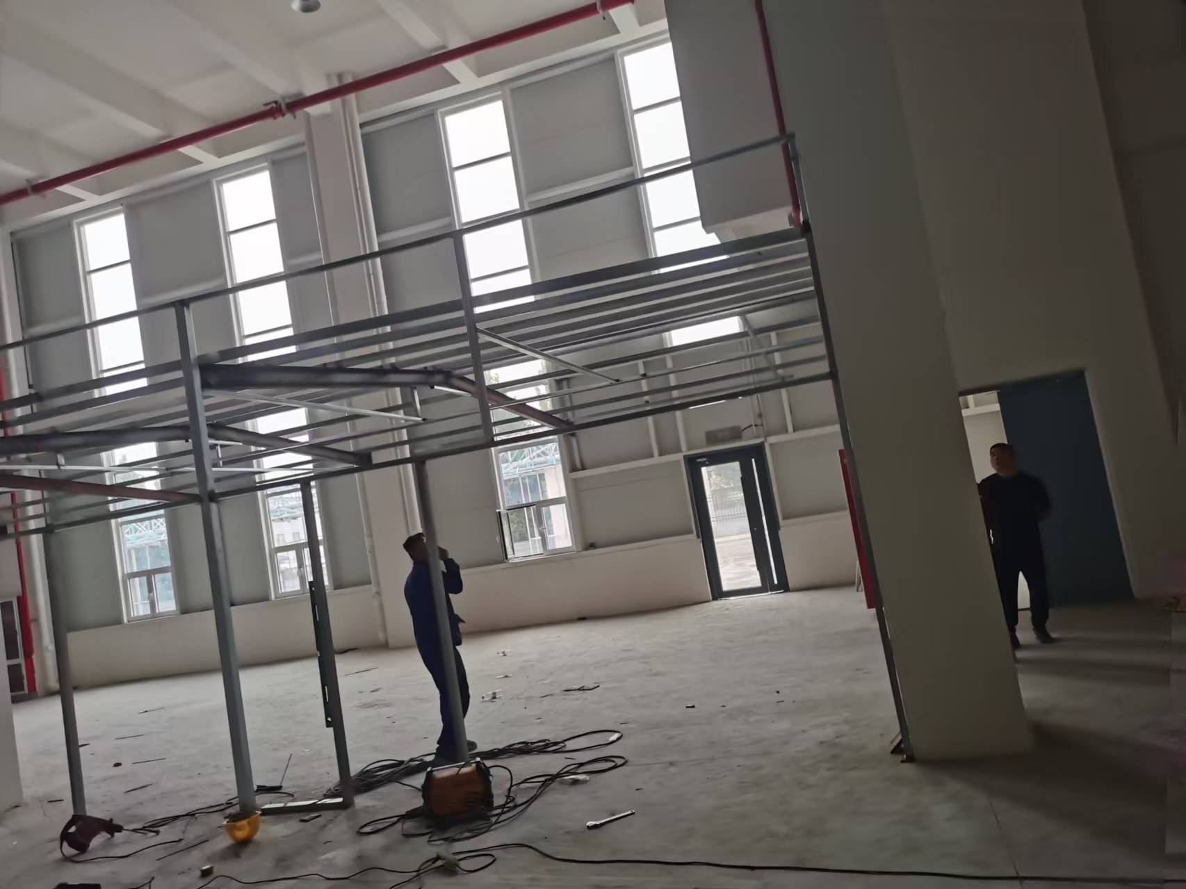厂房钢结构隔层搭建，北京室内外钢结构阁楼二层搭建