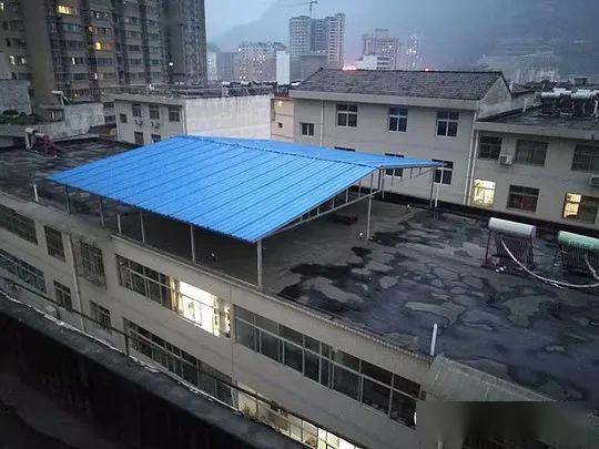 彩钢活动板房搭建，北京安装彩钢围挡板，搭建彩钢车棚