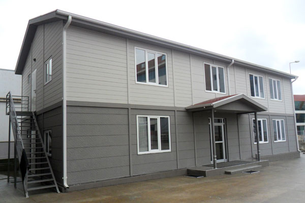 安装彩钢围挡板，搭建彩钢房，更换彩钢板