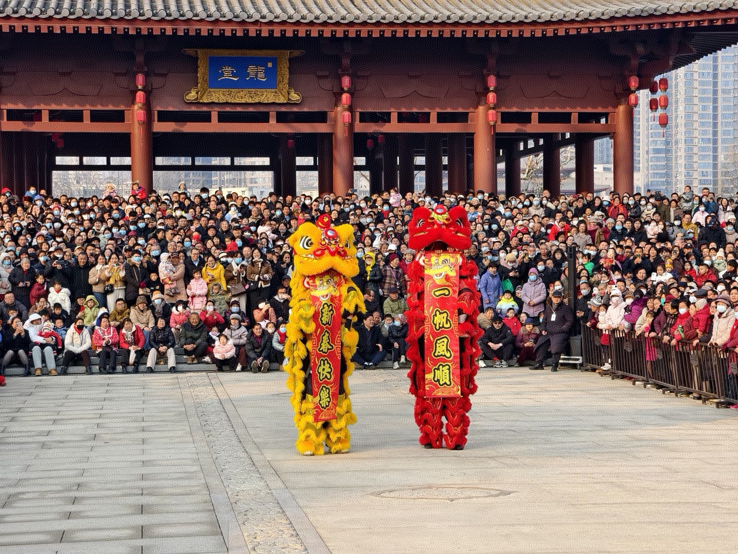 西安承接舞台搭建、舞蹈乐队、启动道具、礼仪模特、主持人、年会布置、年会搭建、客户答谢会