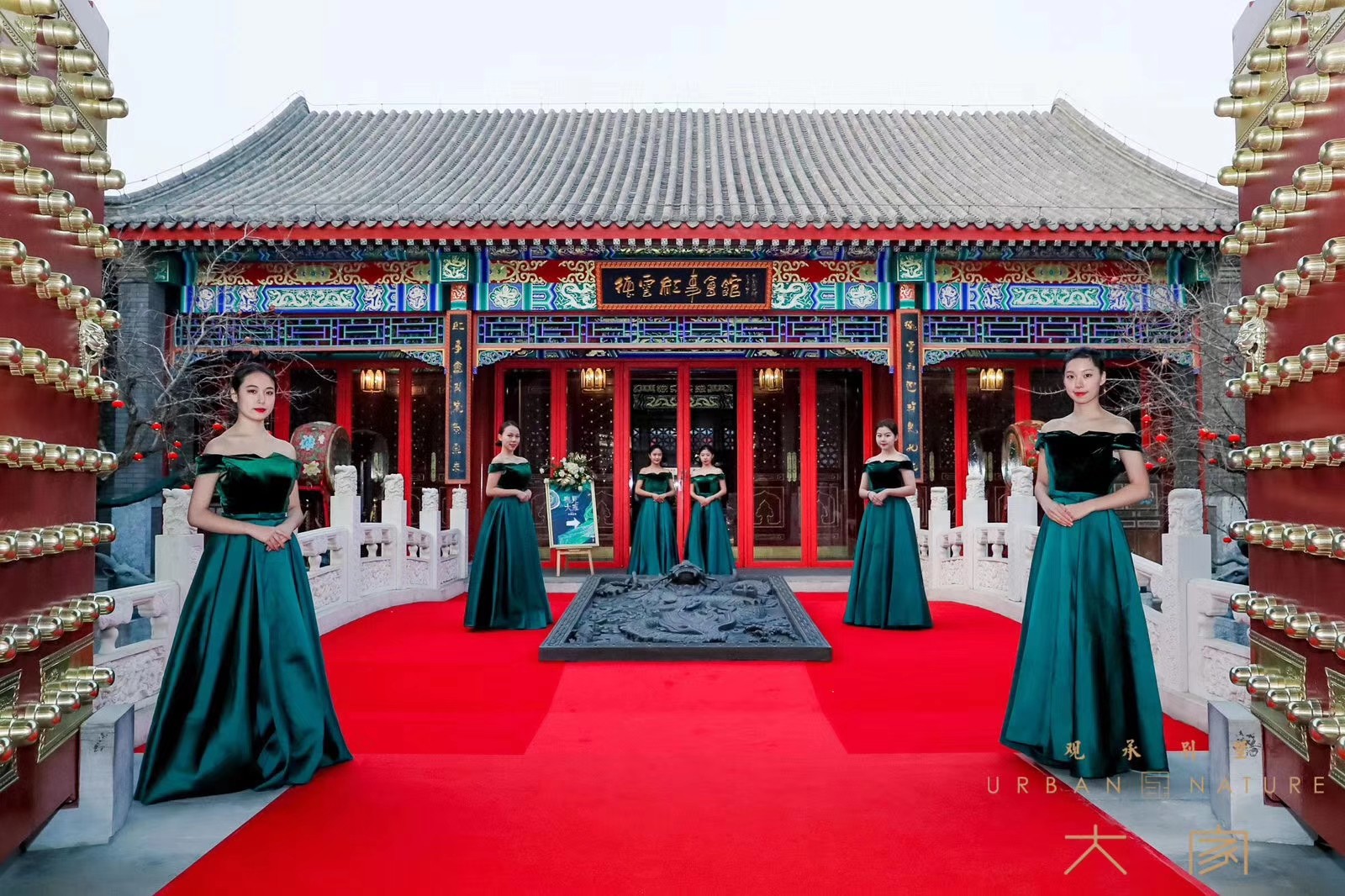 西安承接舞台搭建、舞蹈乐队、启动道具、礼仪模特、主持人、年会布置、年会搭建、客户答谢会