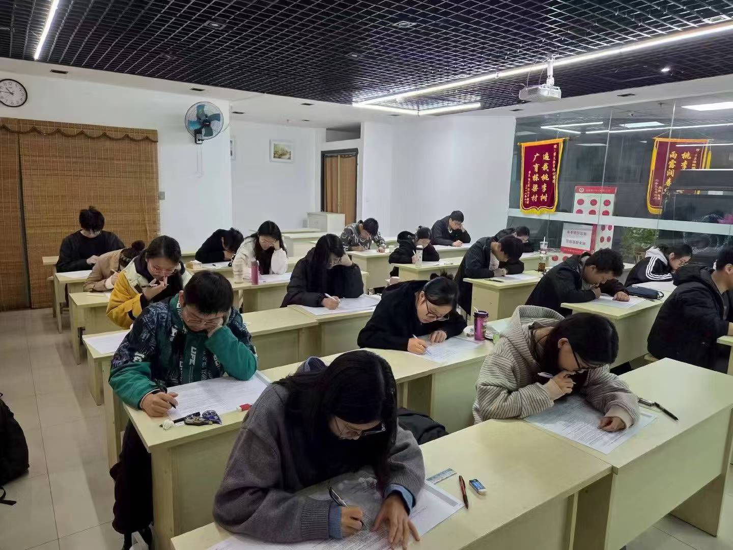 江苏瀚宣博大五年制专转本英语培训班帮你攻克难点和考点