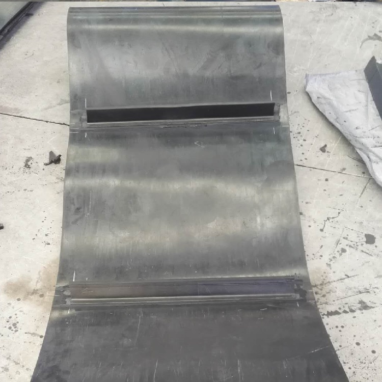 定制除铁器环形带接头式定制，易安装，电磁永磁除铁器橡胶皮带