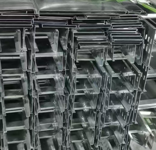 热镀锌梯形桥架 阻燃防火 结构简单 电缆支撑可用