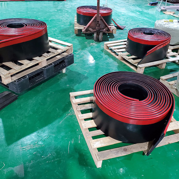 煤矿带式输送机橡胶防溢裙板，Y型双密封裙板定制