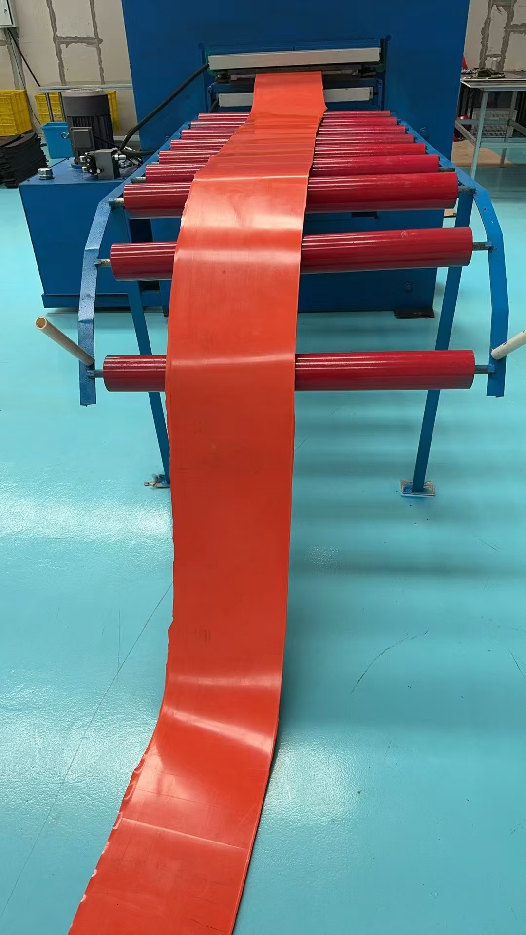 纯聚氨酯Y型双密封防溢裙板定制，出口代加工防溢裙板