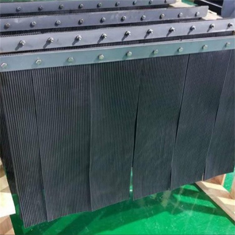 导料槽防尘帘定做,钢板(夹板)定做 导料槽防尘帘定做,钢板(夹板)定做