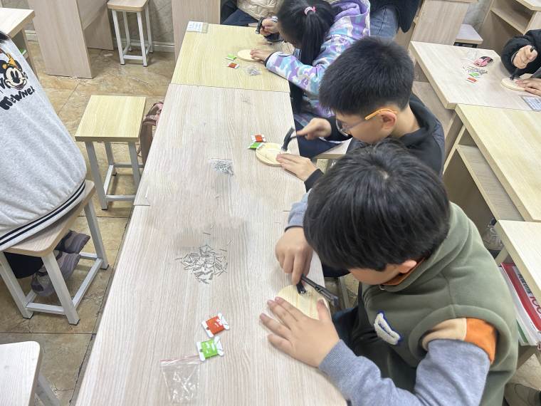 钉住专注力,绕出童年彩|苏州三六六青少年实践体验课,等你来创 钉住专注力,绕出童年彩|苏州三六六青少年实践体验课,等你来创